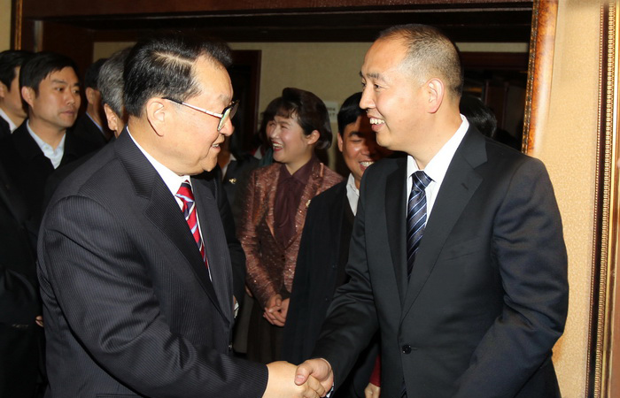 原中央政治局常委李长春在两会期间会见张全收董事长
