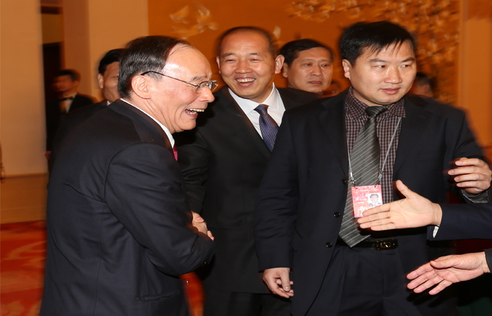 原中共中央政治局常委王岐山两会期间会见张全收董事长